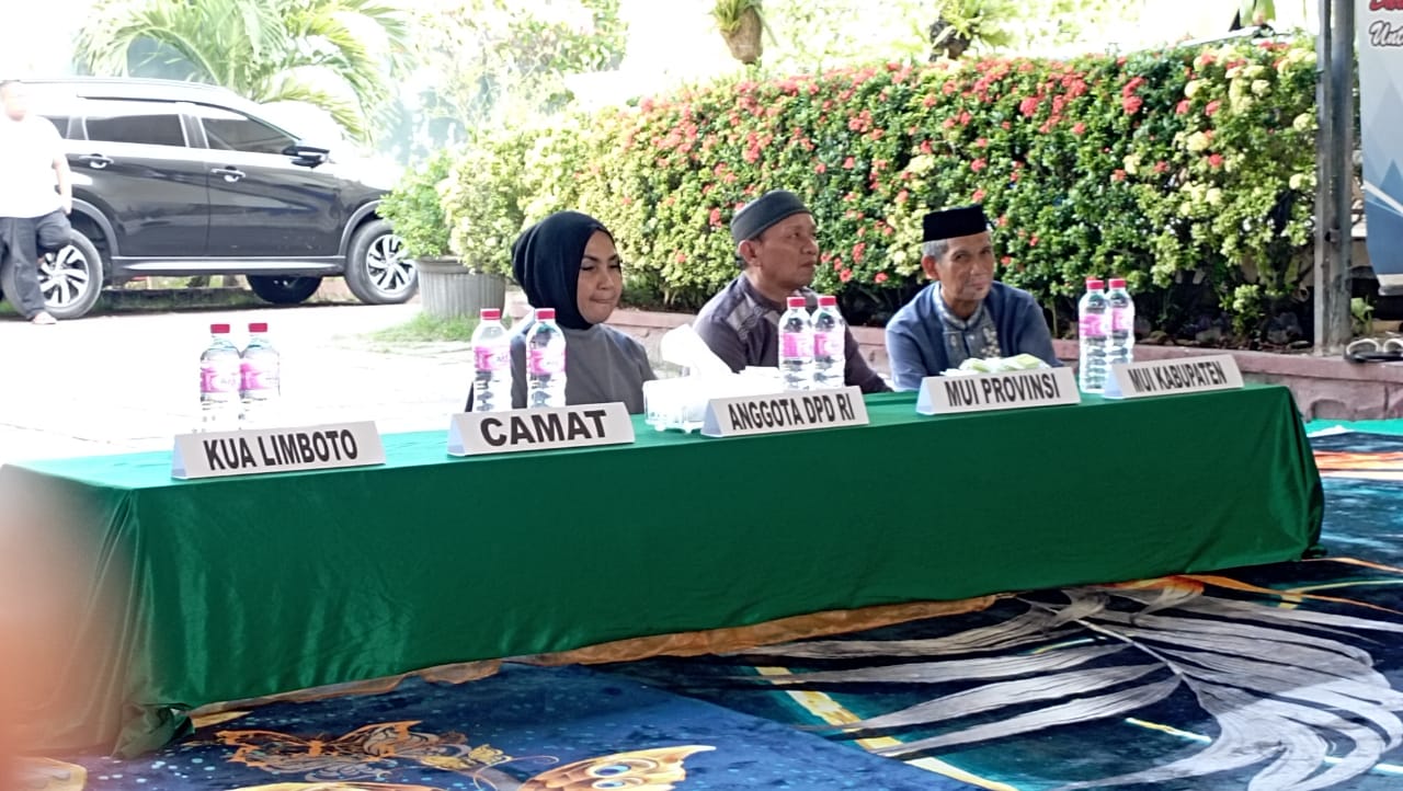 Ketua MUI Kabupaten Gorontalo Hadiri Halal Bihalal di Kediaman Hj. Rahmijati Jahya